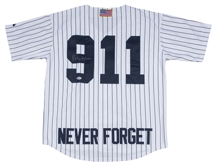 Rudy Giuliani Autographed New York Yankees Commemorative 9/11 Pinstripe Jersey (Beckett)